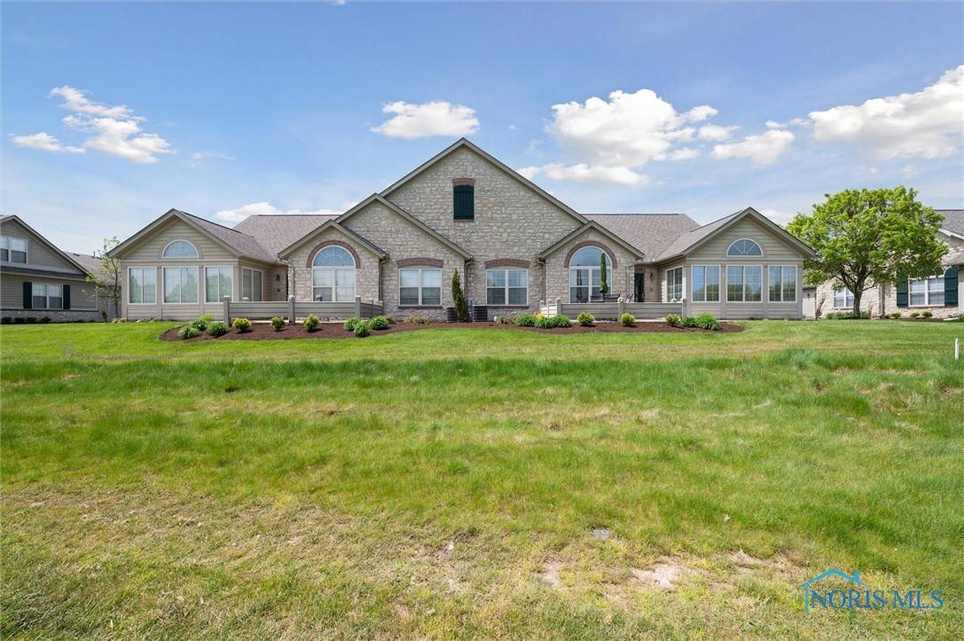 Port Clinton, OH 43452,2730 Canterbury CIR #23B