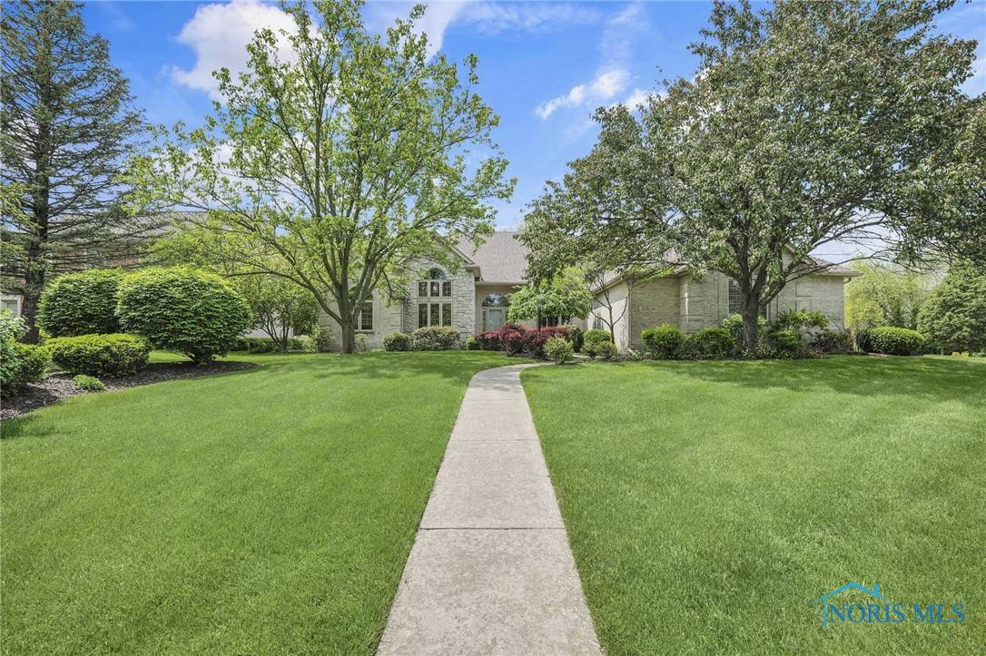 Perrysburg, OH 43551,350 Osage CT