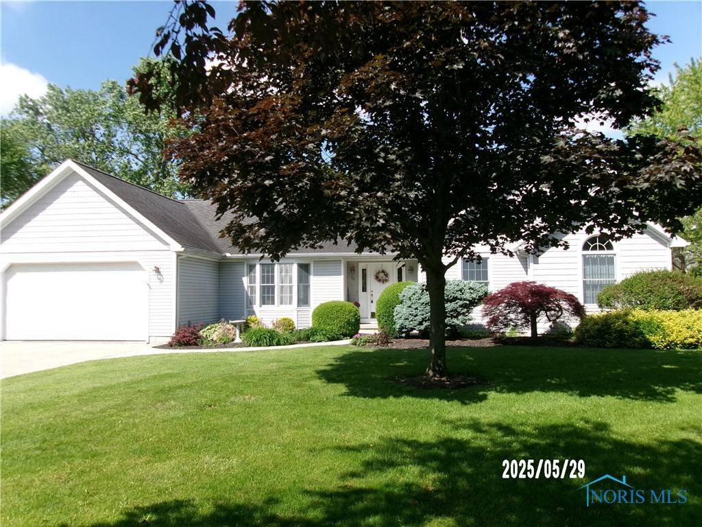 Oak Harbor, OH 43449,80 S Brookside DR