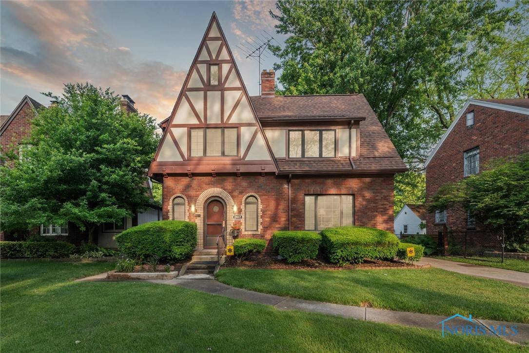 Toledo, OH 43606,2917 Goddard RD