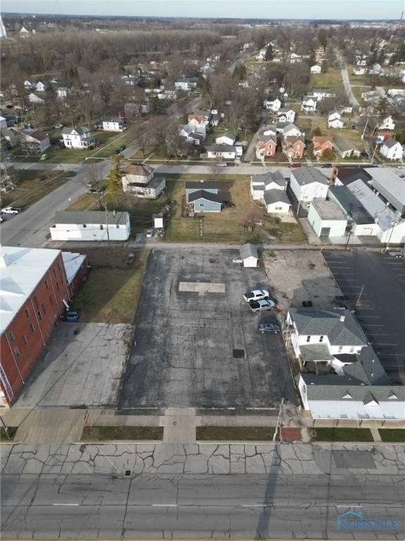 Fremont, OH 43420,208 E State ST