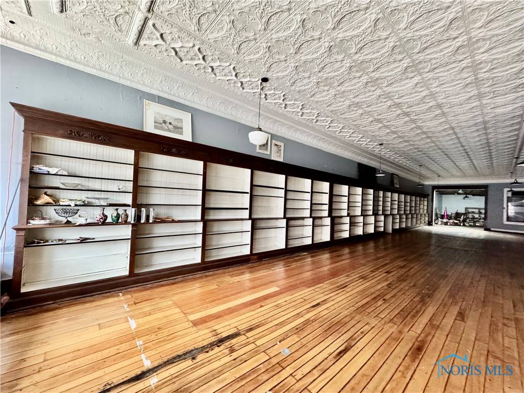Edgerton, OH 43517,123 N Michigan AVE