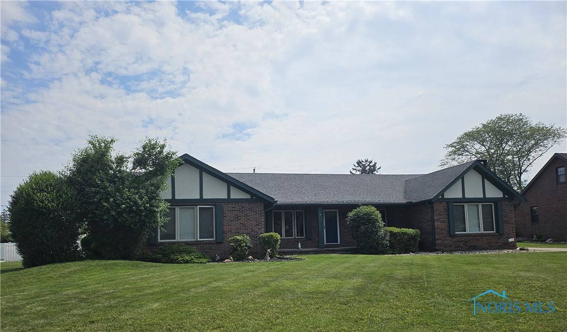 Rossford, OH 43460,110 Harbor Point RD