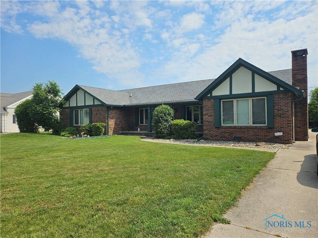 Rossford, OH 43460,110 Harbor Point RD