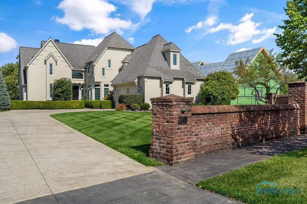 Perrysburg, OH 43551,3159 Riverwood CT