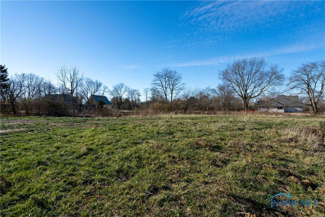 Perrysburg, OH 43551,415 Delaware DR