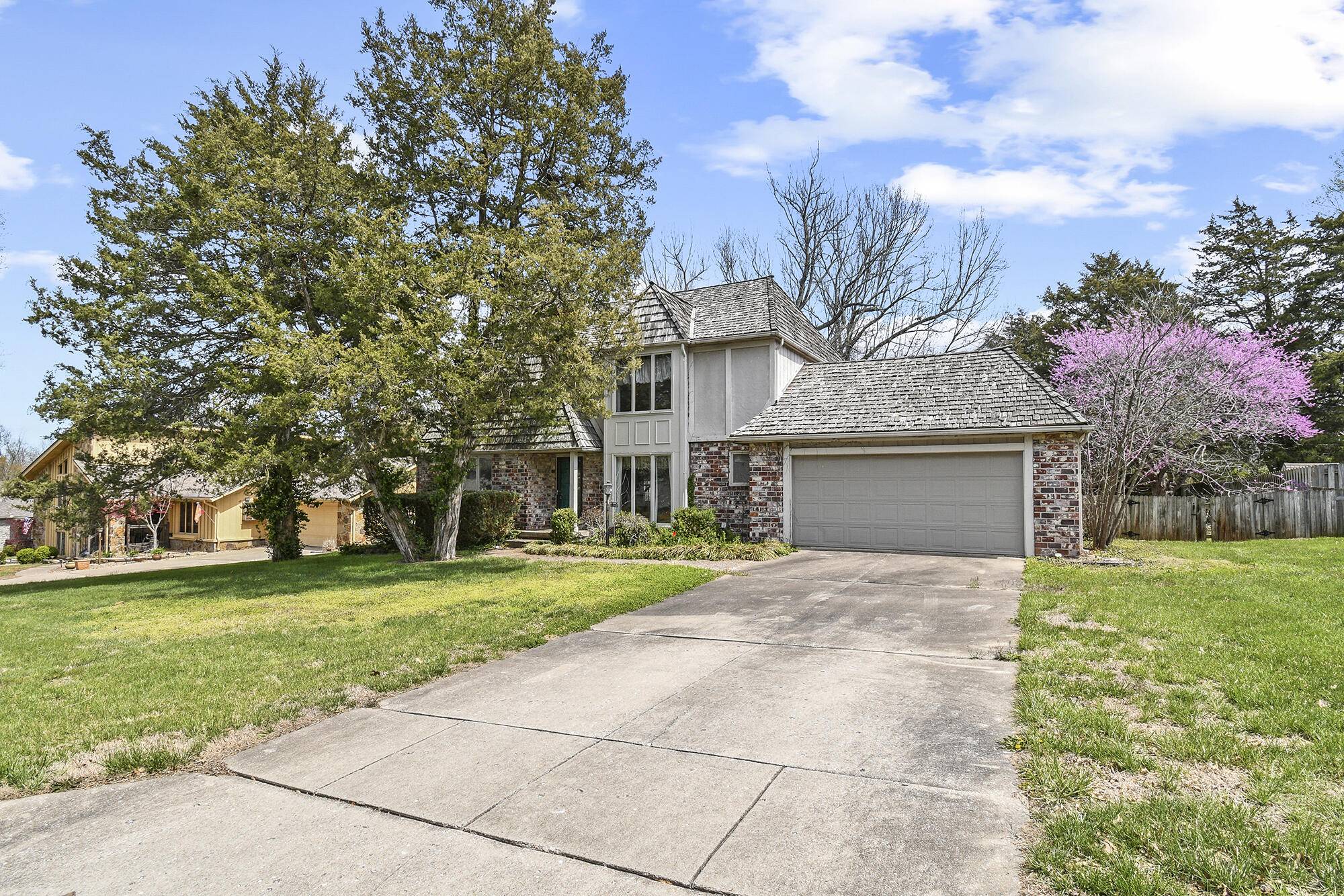 Springfield, MO 65809,1440 South Oakmont Avenue