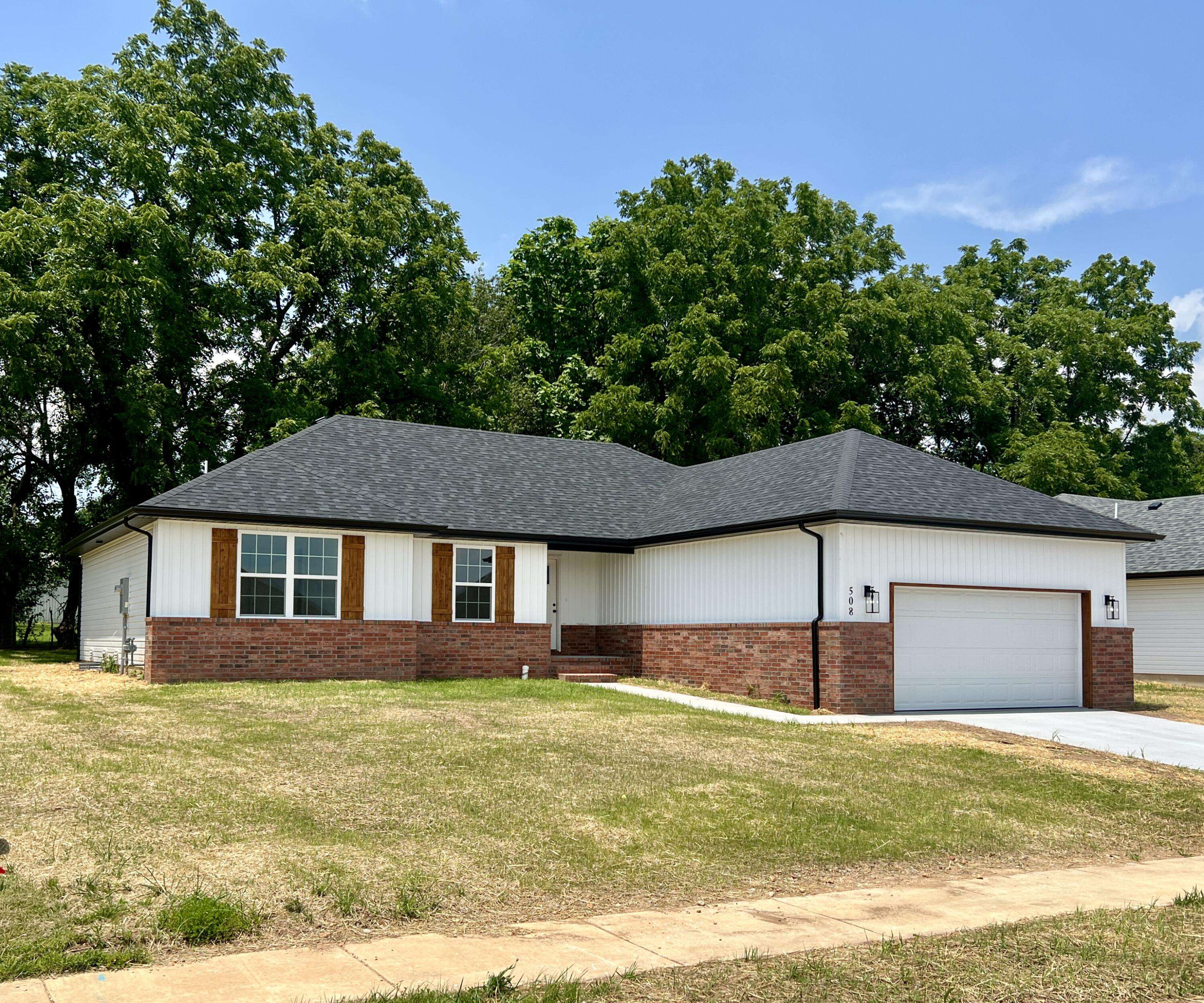 Billings, MO 65610,508 James Street