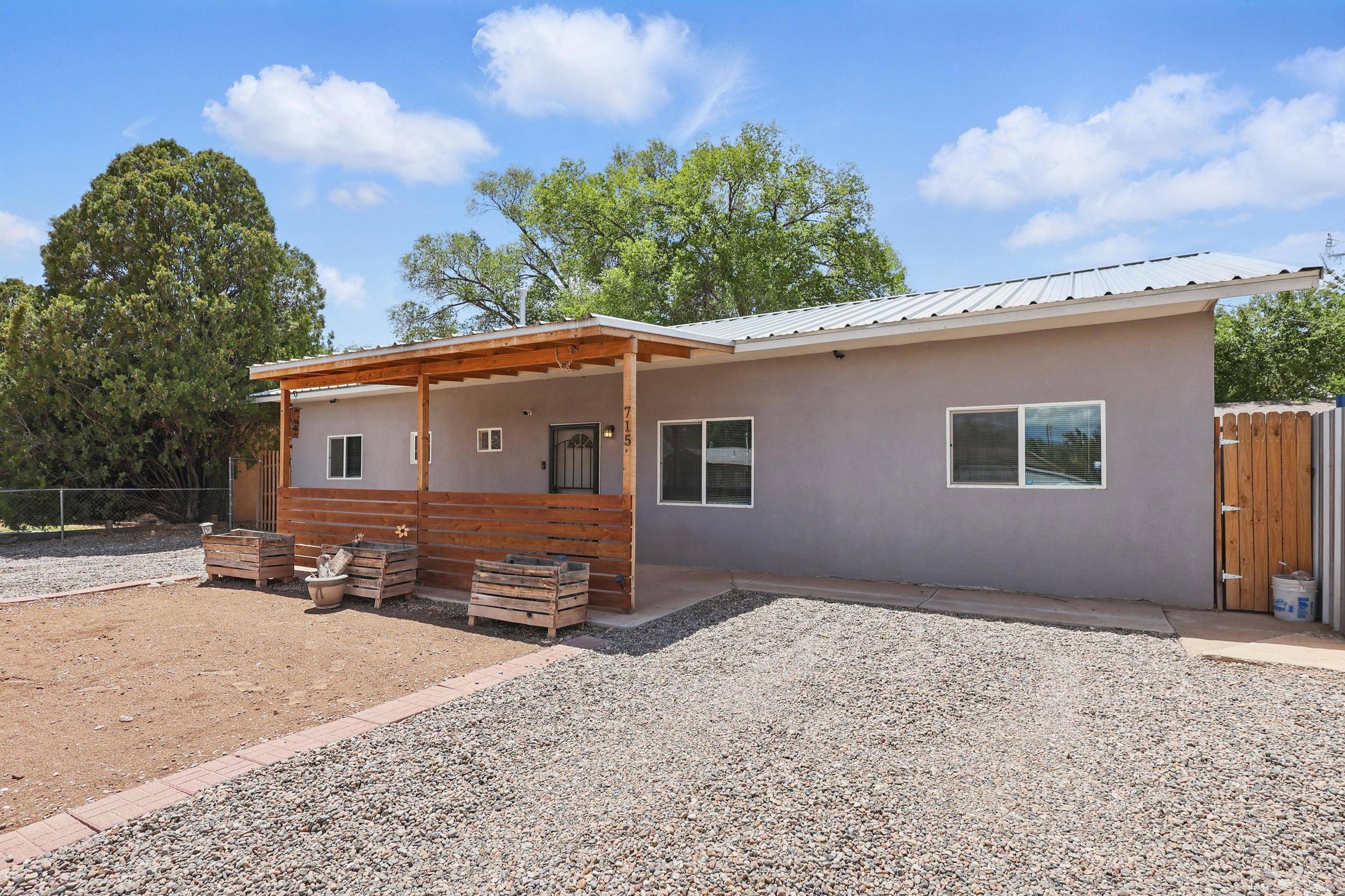 Belen, NM 87002,715 N Eleventh ST