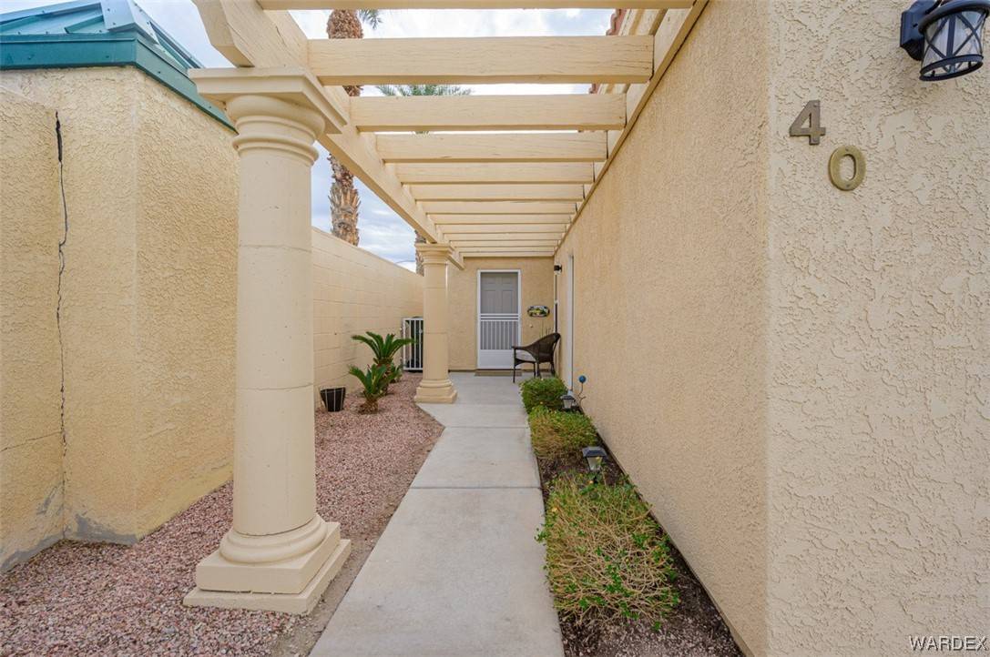 Bullhead City, AZ 86442,1825 E Shore Villas DR #40