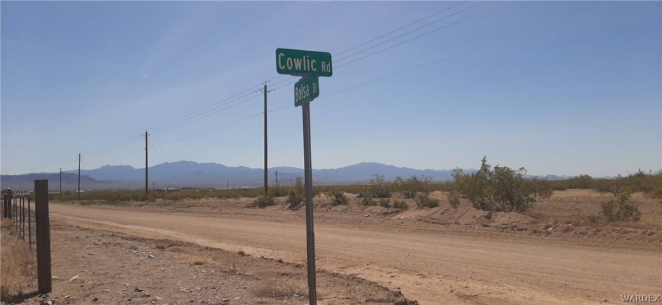 Golden Valley, AZ 86413,000 S Cowlic Road