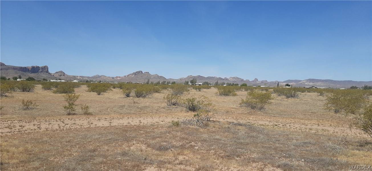 Golden Valley, AZ 86413,000 S Cowlic Road