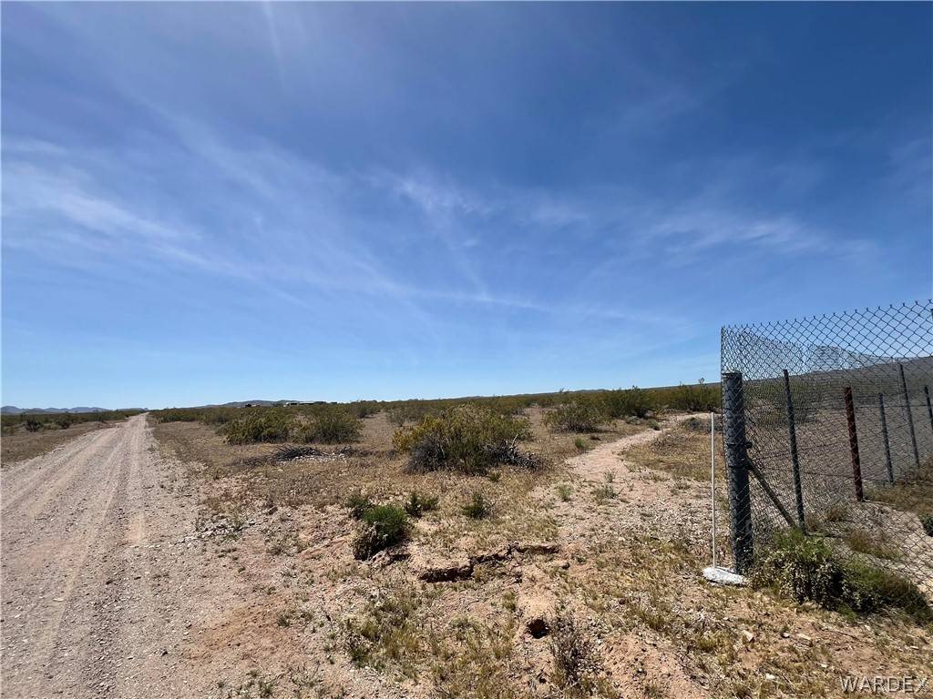 Dolan Springs, AZ 86441,LOT 33 N ELDON RD