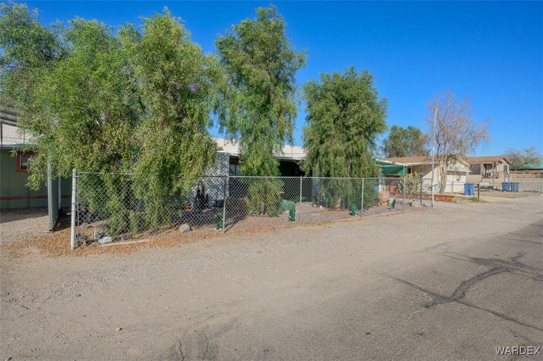 Bullhead City, AZ 86442,1829 E Coral Isle