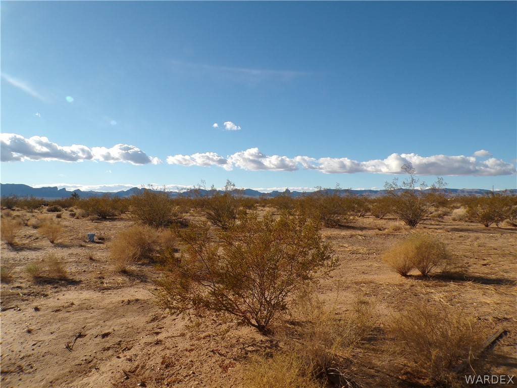 Golden Valley, AZ 86413,Lot 27-5 S Lochiel RD