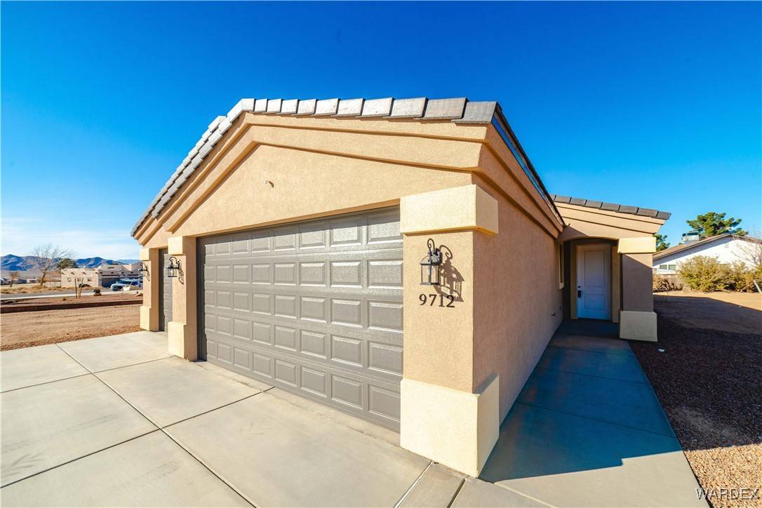 Kingman, AZ 86401,9712 N Pebble DR