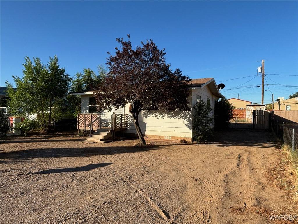 Kingman, AZ 86409,3974 Northfield