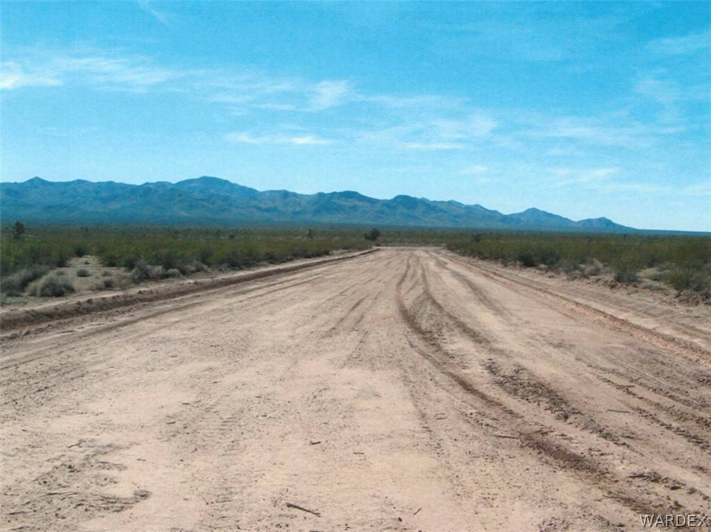 Yucca, AZ 86438,0000 Roy Rogers RD