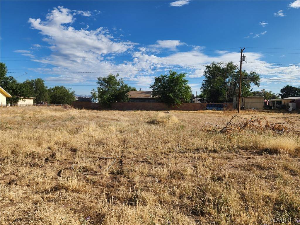 Kingman, AZ 86409,3595 E Neal AVE