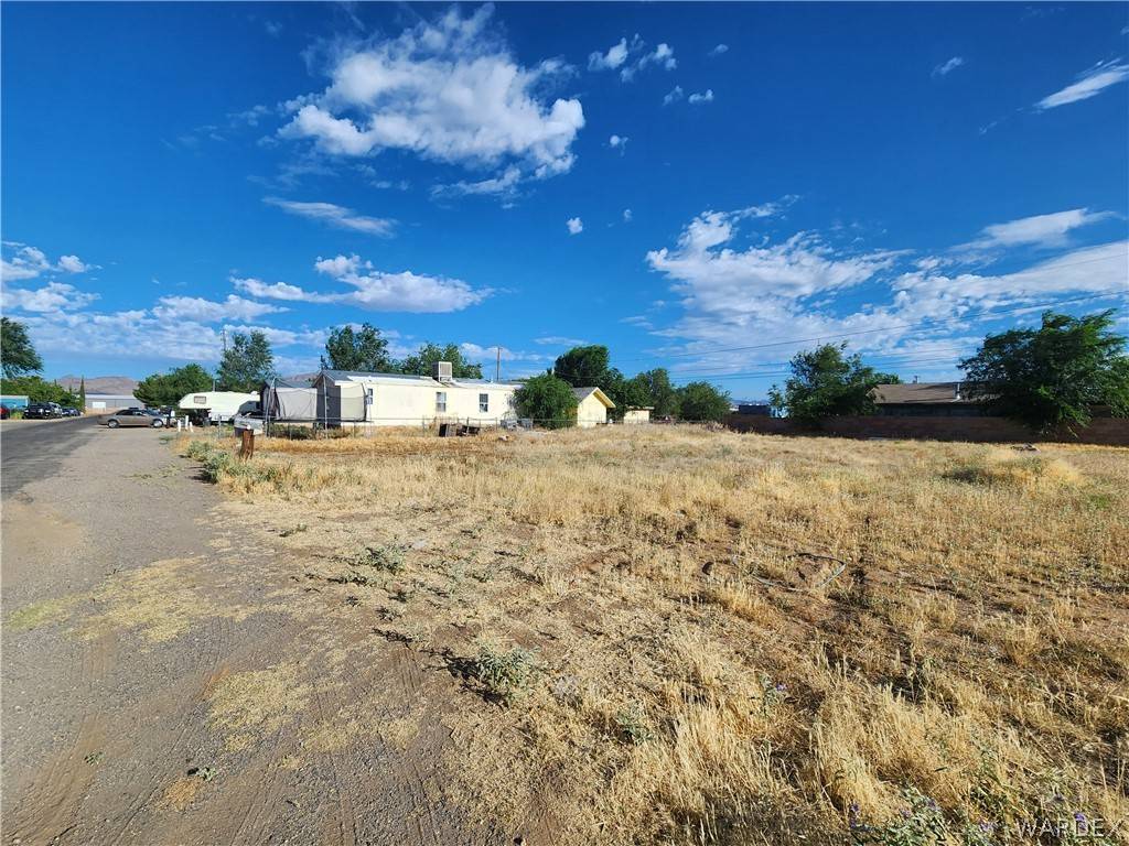 Kingman, AZ 86409,3595 E Neal AVE