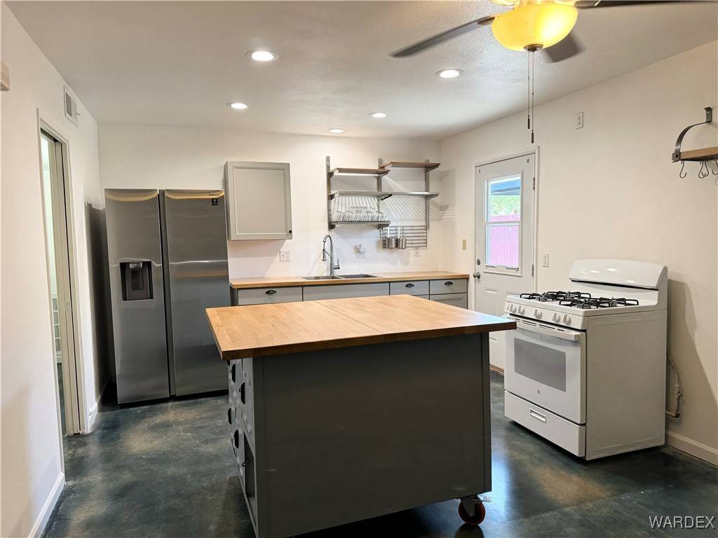 Bullhead City, AZ 86442,1390 Verde DR