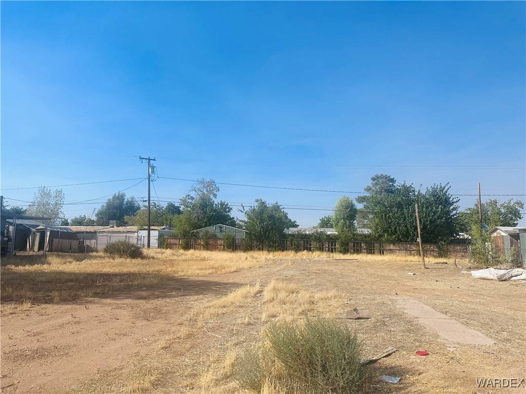 Kingman, AZ 86409,3824 E Devlin AVE