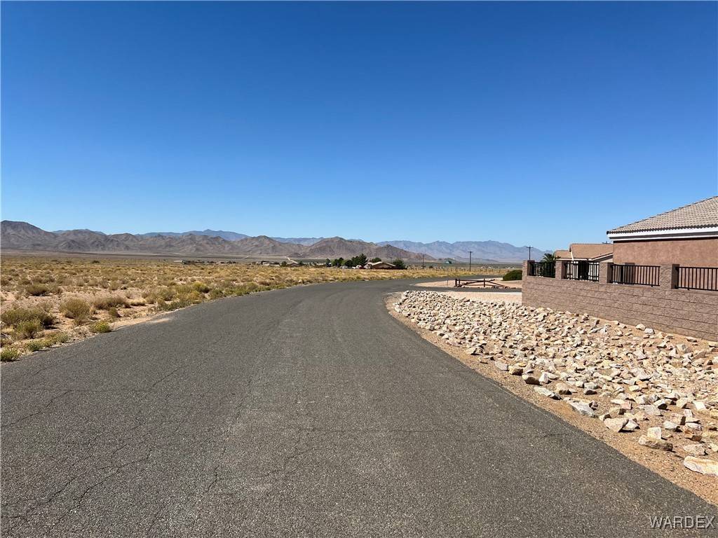 Kingman, AZ 86401,7412 E Fawn DR