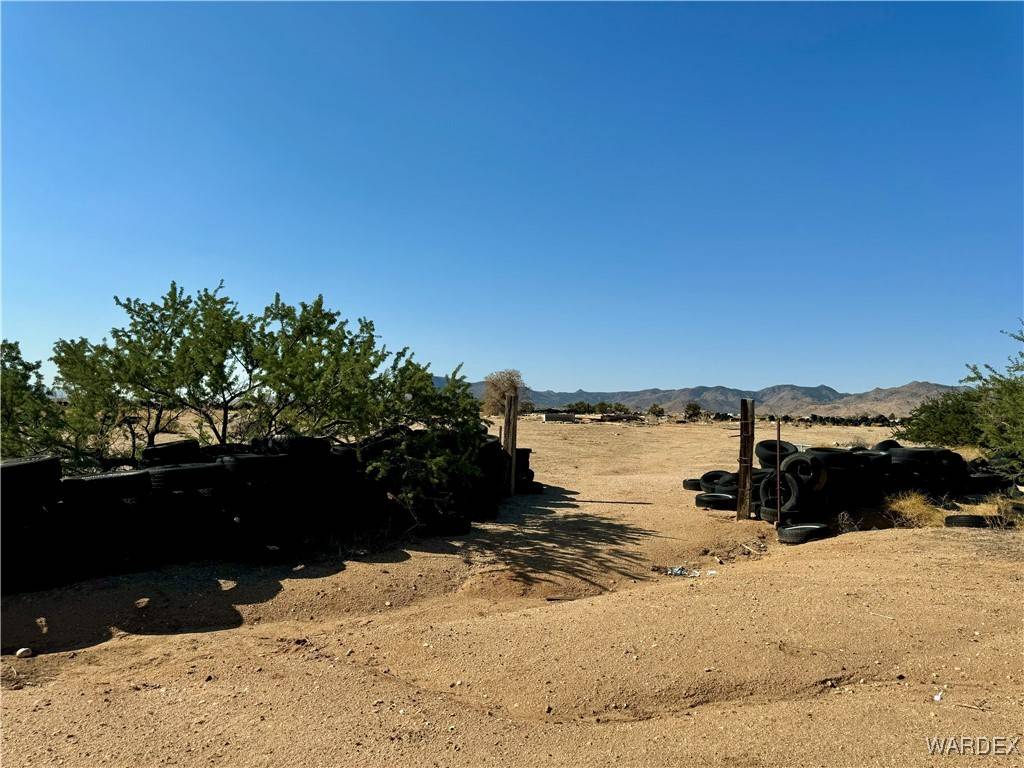 Kingman, AZ 86409,2708 E Calle Bomoa