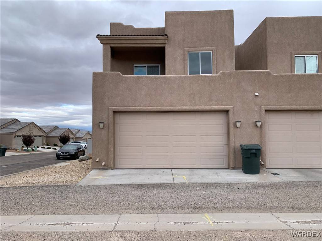 Kingman, AZ 86409,690 Vista Grande DR