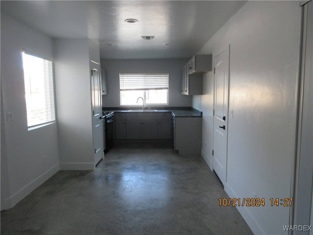 Kingman, AZ 86409,3579 Willow