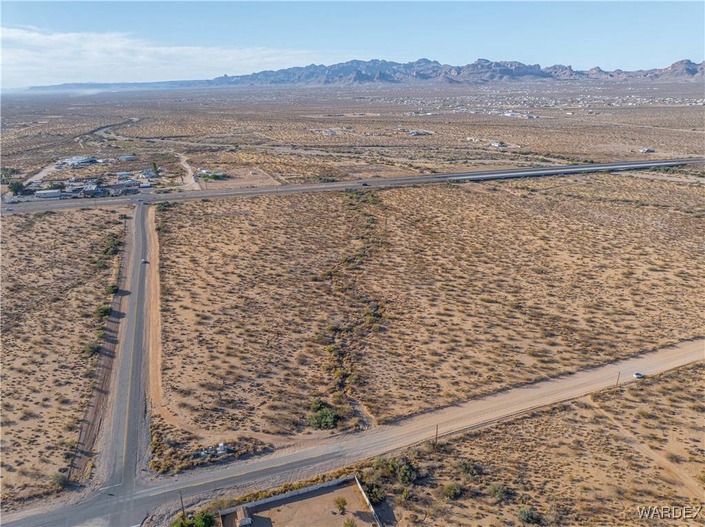 Golden Valley, AZ 86413,3377 N Milky Way RD