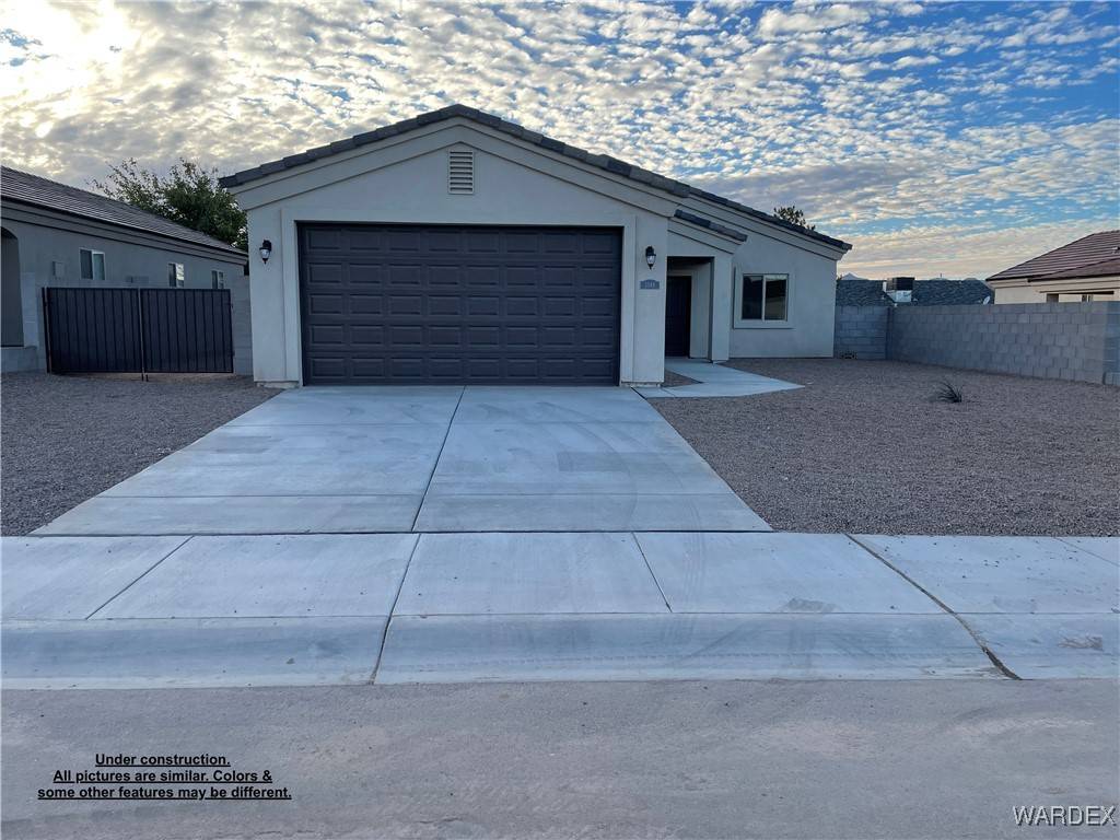 Kingman, AZ 86409,3294 E Farm Crest AVE