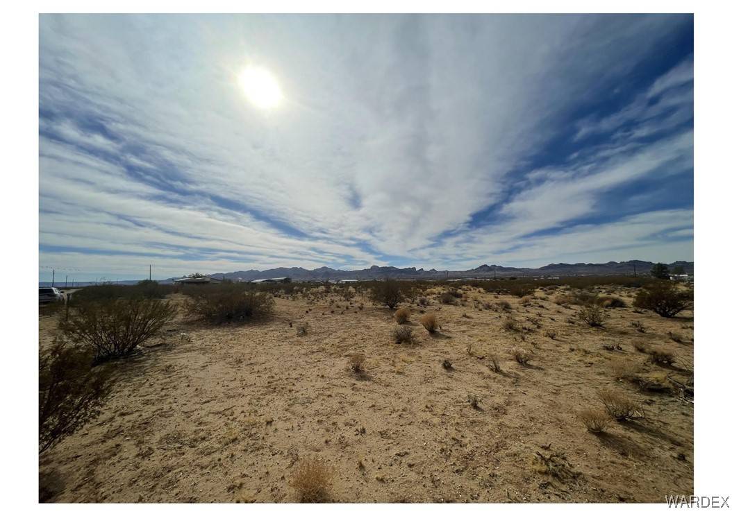 Golden Valley, AZ 86413,661 S Glen Canyon RD