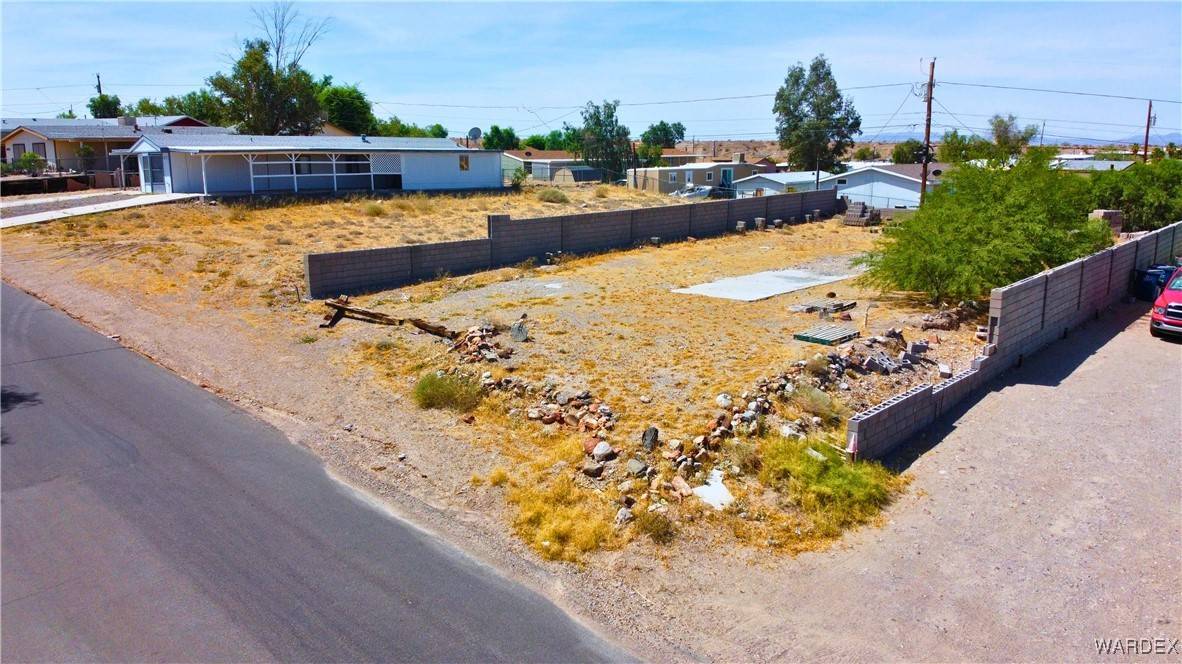 Bullhead City, AZ 86442,1663 Colina DR