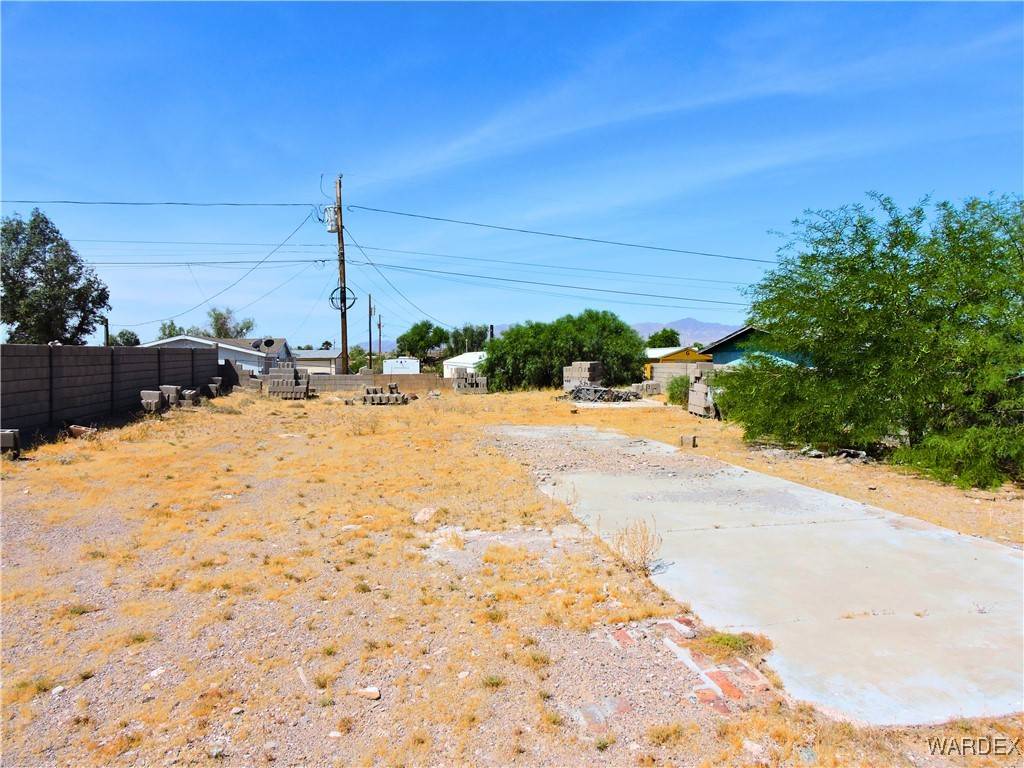 Bullhead City, AZ 86442,1663 Colina DR