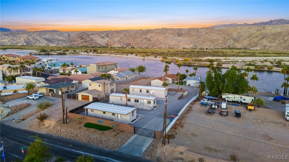 Bullhead City, AZ 86442,437 Riverfront DR