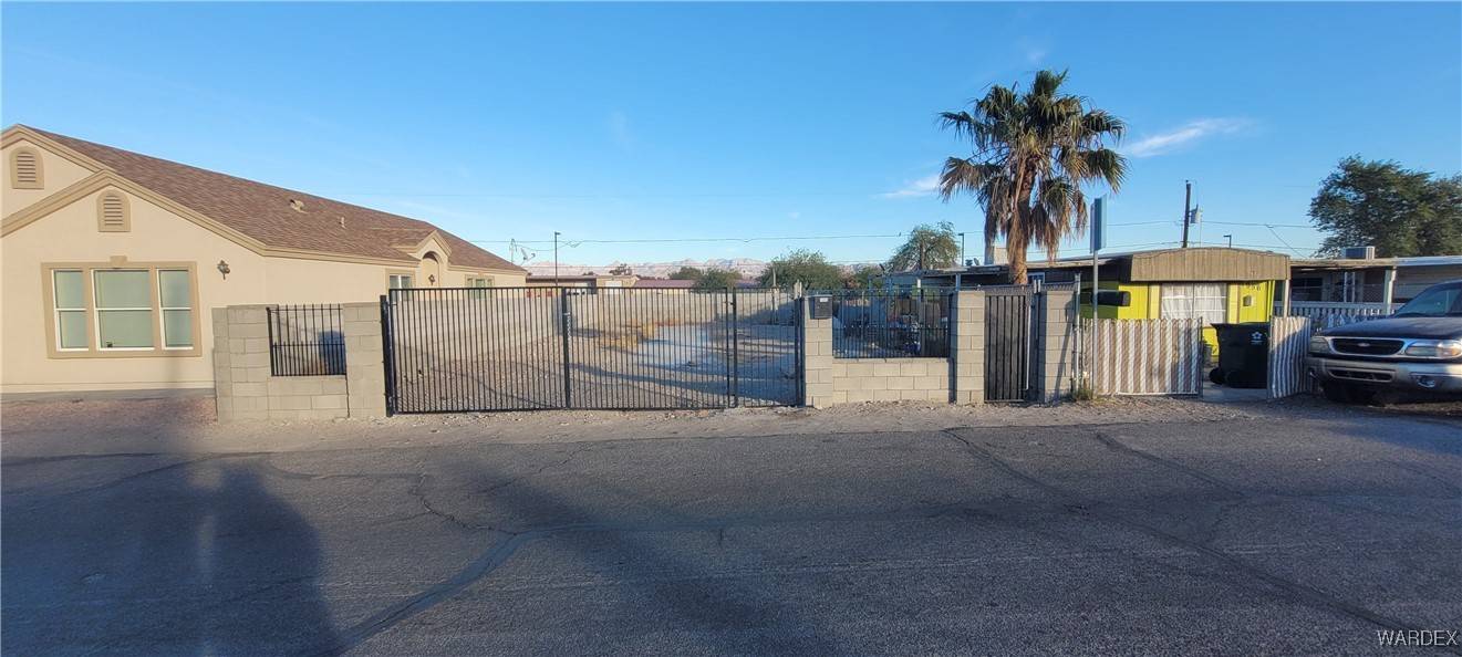 Bullhead City, AZ 86442,1950 El Monte
