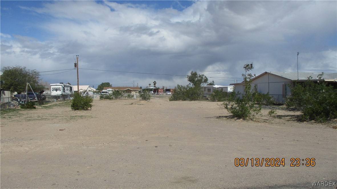 Topock, AZ 86436,12615 S Apache Pkwy