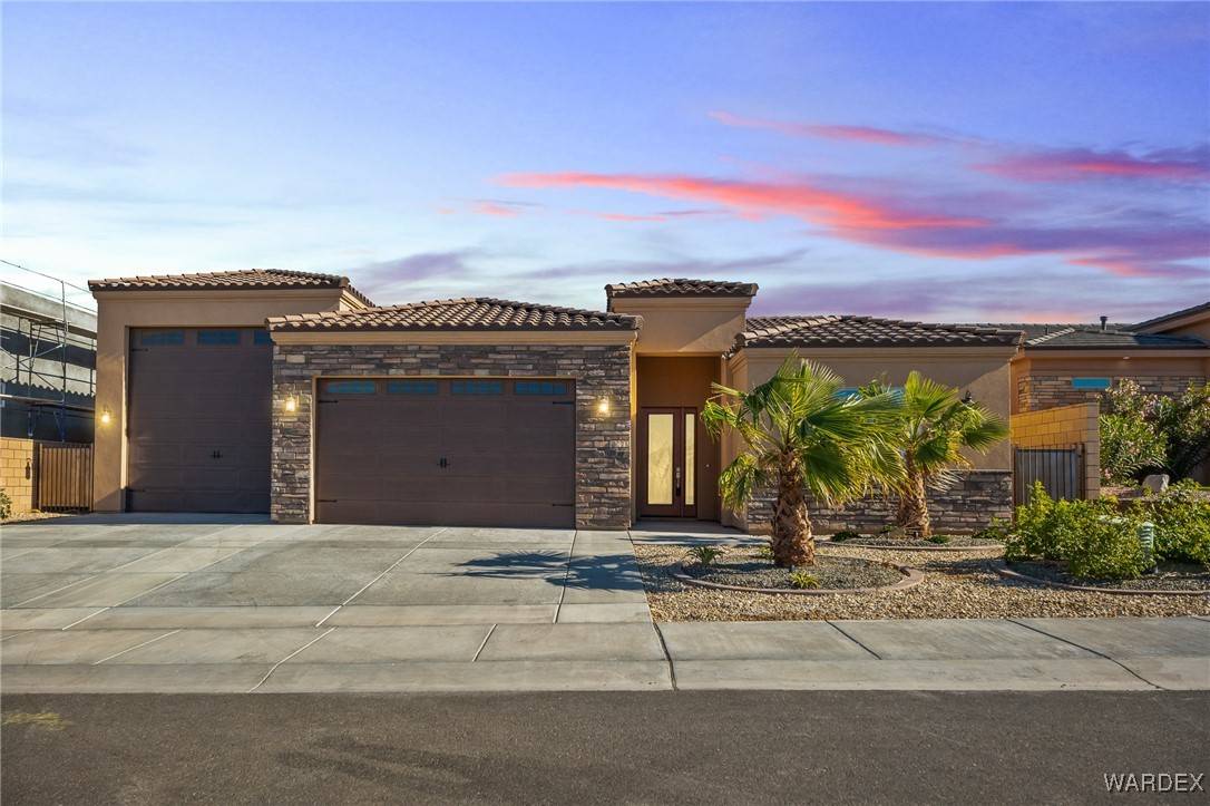 Bullhead City, AZ 86429,956 Thumb Butte DR