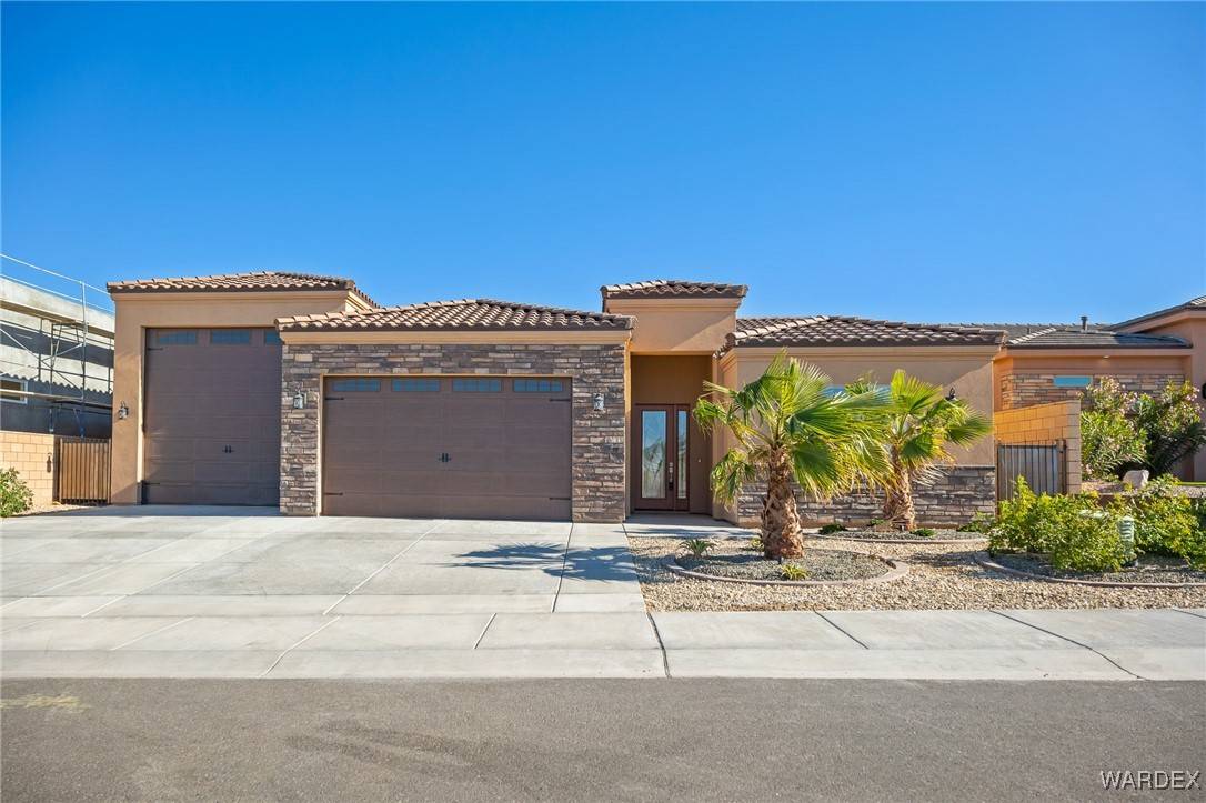 Bullhead City, AZ 86429,956 Thumb Butte DR