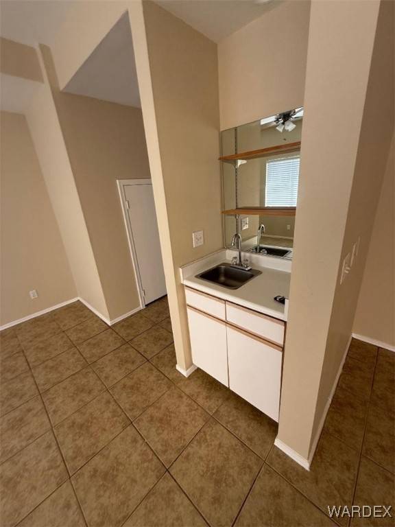 Bullhead City, AZ 86429,853 WARREN RD #3