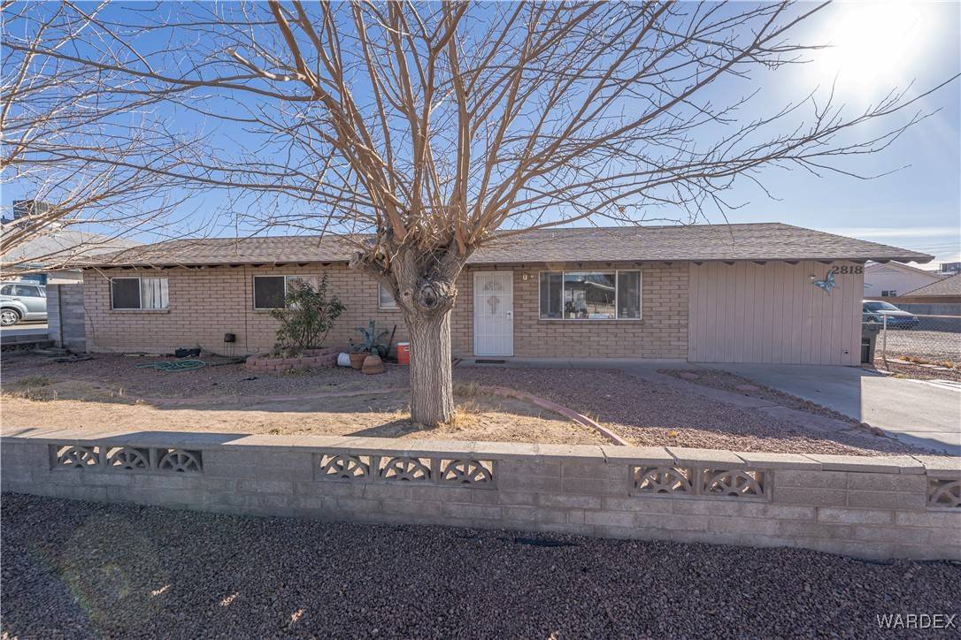 Kingman, AZ 86401,2818 Louise AVE