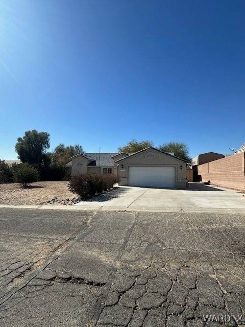 Fort Mohave, AZ 86426,5263 Van Mouwerick DR