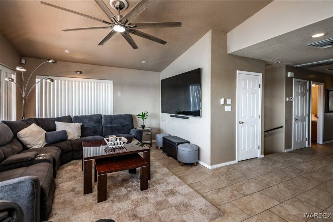Bullhead City, AZ 86442,2149 Whitewater DR