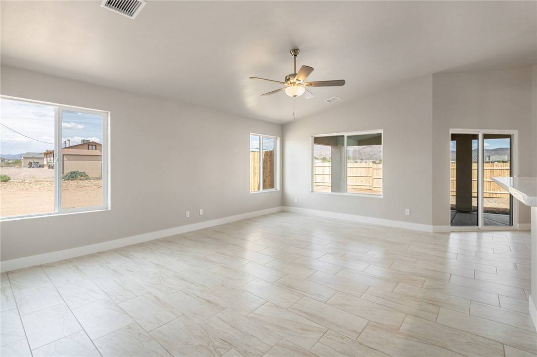 Golden Valley, AZ 86413,3284 N Hano RD