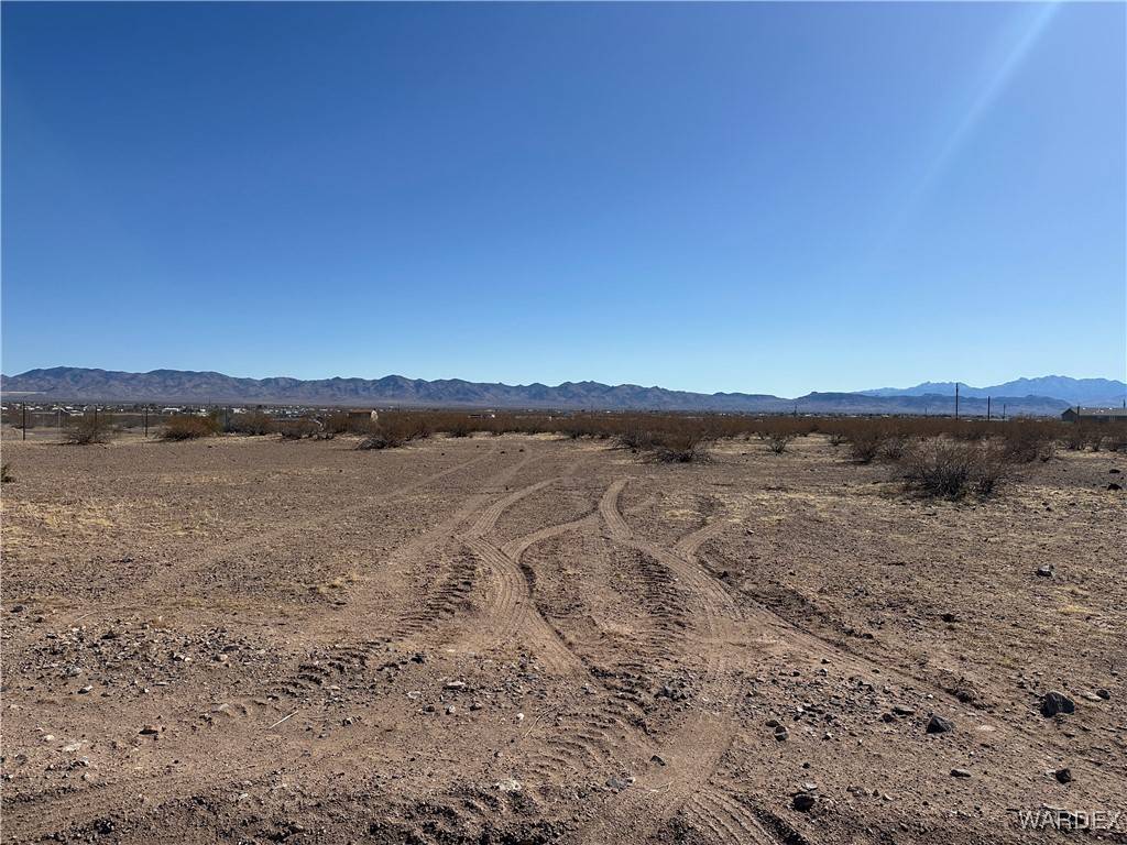 Golden Valley, AZ 86413,3808 N Elfrida RD
