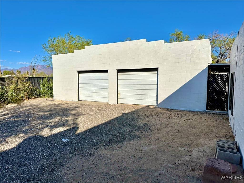Yucca, AZ 86438,3863 W Third AVE