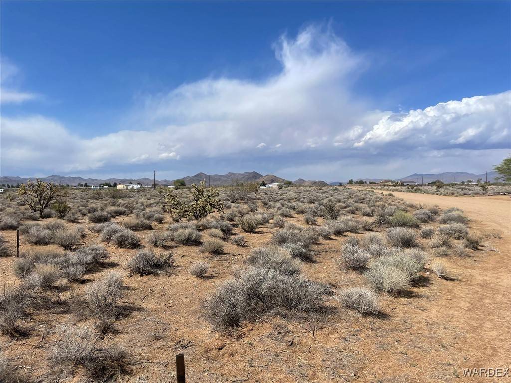 Golden Valley, AZ 86413,339-15-090 DAVIS RD