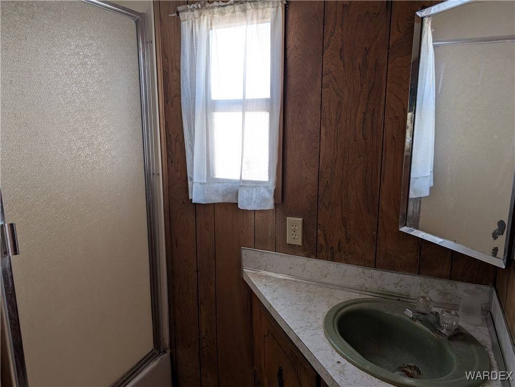 Bullhead City, AZ 86442,632 Palo Verde DR