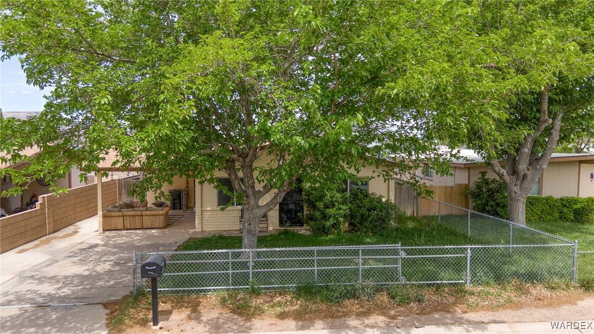 Kingman, AZ 86401,2123 Davis AVE